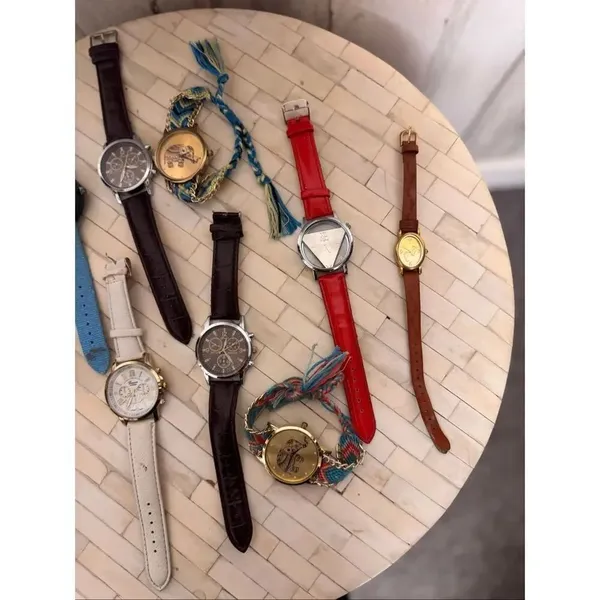 Mixed Fashion Watch Lot Women’s Quartz Watches Assorted Colors Bracelet & Strap - Image 4