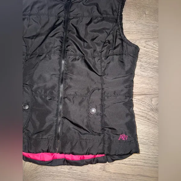 Aeropostale Hot Pink / Black Light Weight puffer vest S/P - Image 2