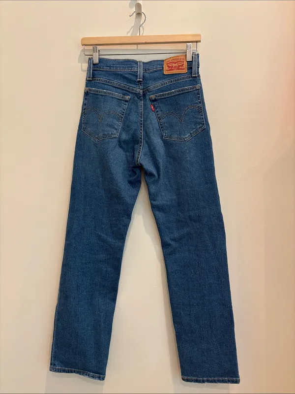 Levi’s Jeans Wedgie Straight Medium Wash Size 26 - Image 3
