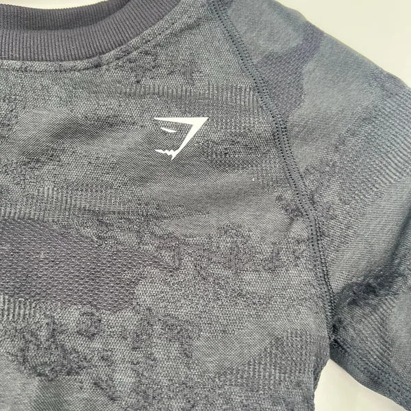 Gymshark Adapt lace up open back Seamless long sleeve crop top in black size XS - Image 7
