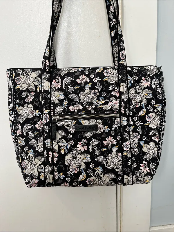 Vera Bradley Vera Tote holland garden Black Floral Quilted Pink Cream zipper - Image 2