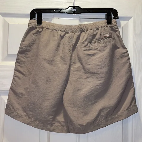 The North Face Tan Nylon Cargo shorts - Image 7