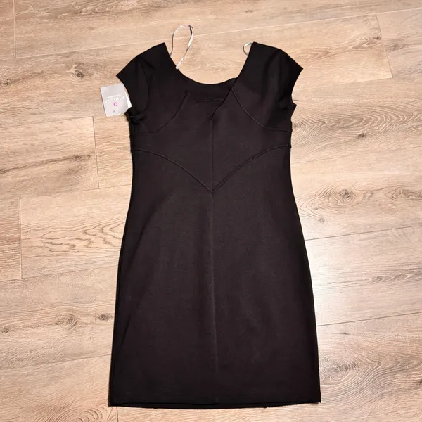 NWT Athleta Illusion Dress Black Short Sleeve V Neck Sheath Knee Length Medium M - Image 2