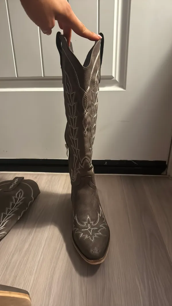 Cowgirl boots Gray Size 7.5 - Image 3