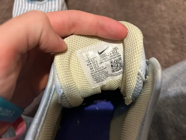 Nike Volleyball Shoes - Image 6