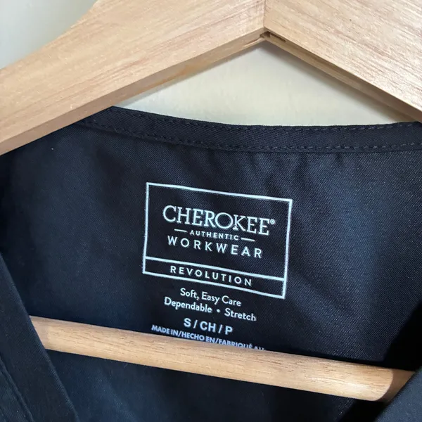 Cherokee workwear revolution stretch black scrubs top maternity women's size S - Image 3