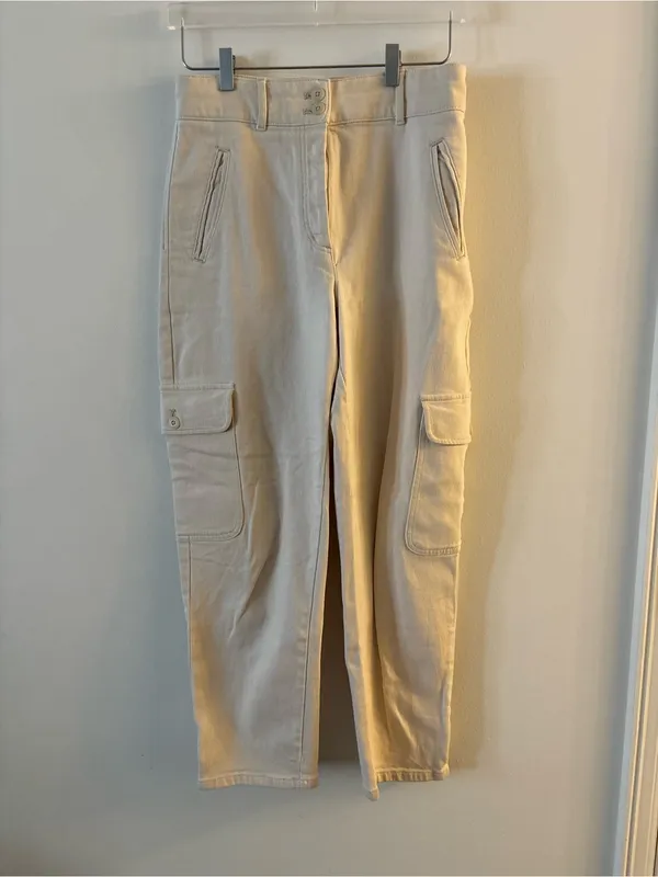 Aritzia Modern Cargo Pants Size 8 - Image 3