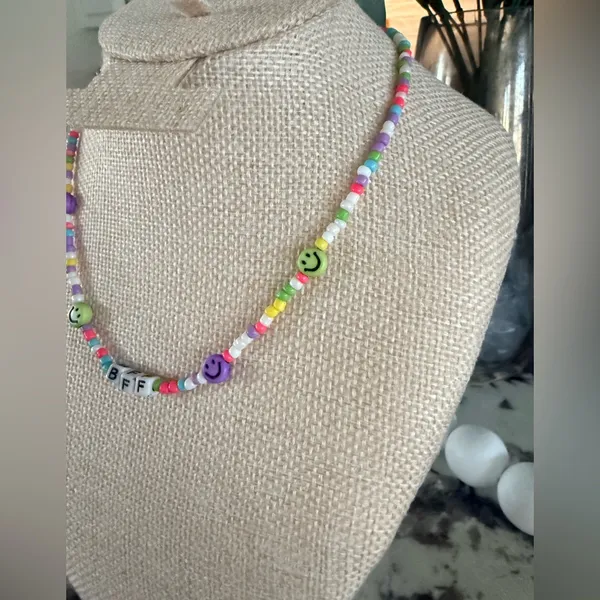 Smiley Face BFF Beaded Necklace Pink - Image 4