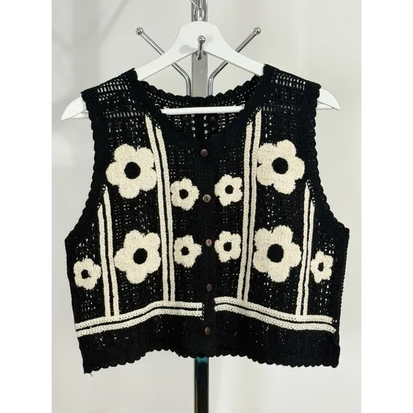 Crochet Knit Sweater Vest Floral Embroidered Cottagecore Grannycore Women’s M - Image 4