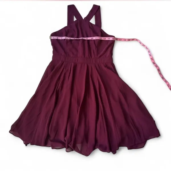 Lulus Burgandy halter neck dress with flowy skirt - Image 3