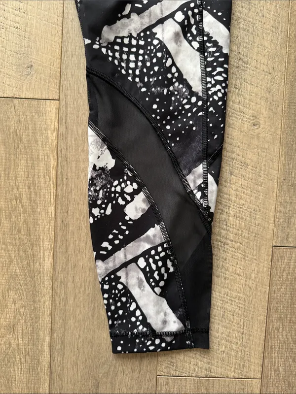 Lululemon Inspire Tight II Mesh - Image 6