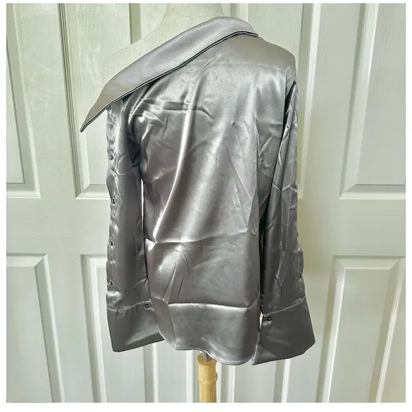 New Revival grey off the shoulder long sleeve blouse - Image 5