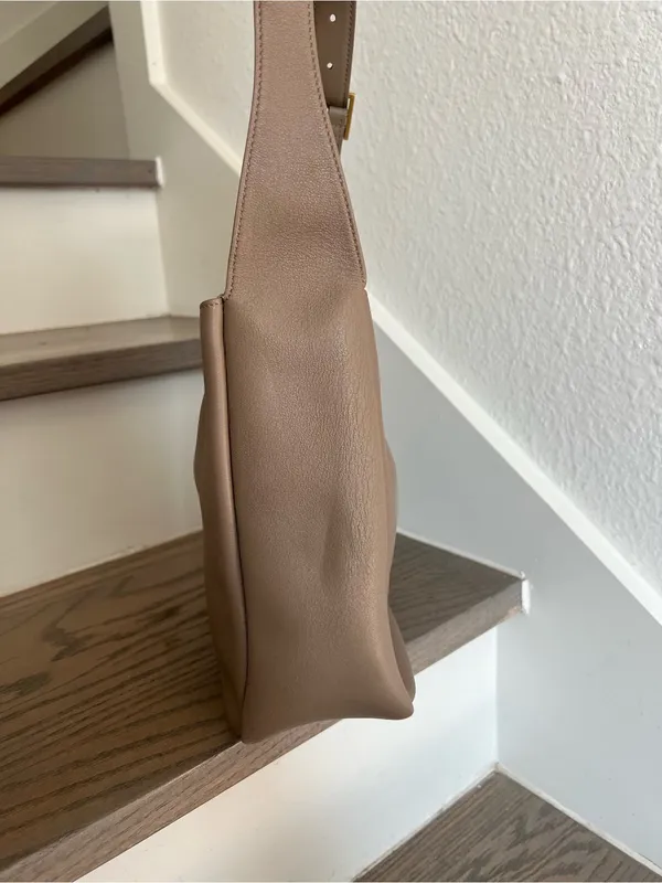 Saint Laurent YSL Le 5 à 7 Small Leather Shoulder Bag in Beige - Image 8