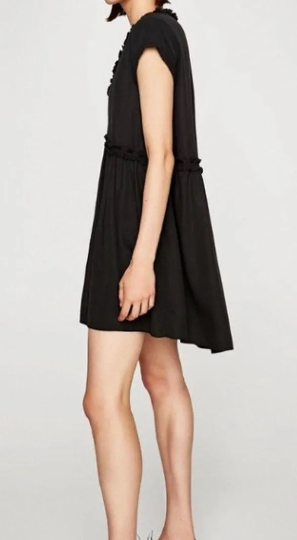 Black Ruffle Trim Loose Dress - Image 3