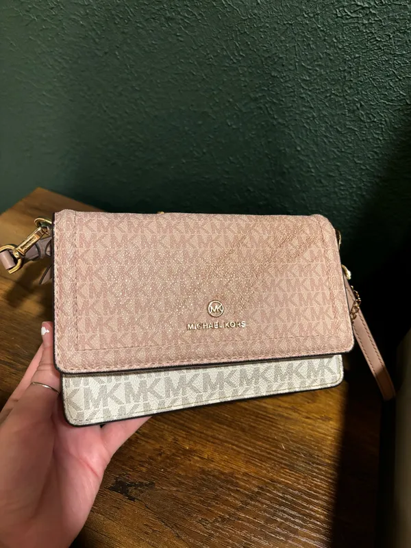 Michael Kors Purse Crossbody Pink - Image 2