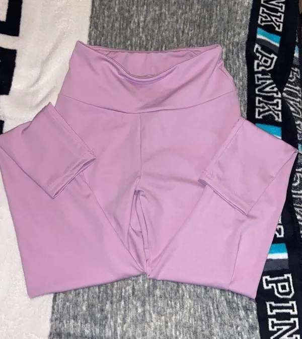 Amazon NWOT Purple Scrunch Butt Leggings - Image 3