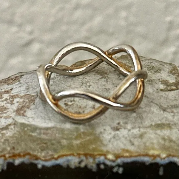 Infinity Twist Band Ring - Image 4