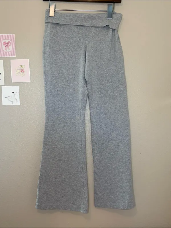 TNA Aritizia wide leg fold over leggings medium - Image 2
