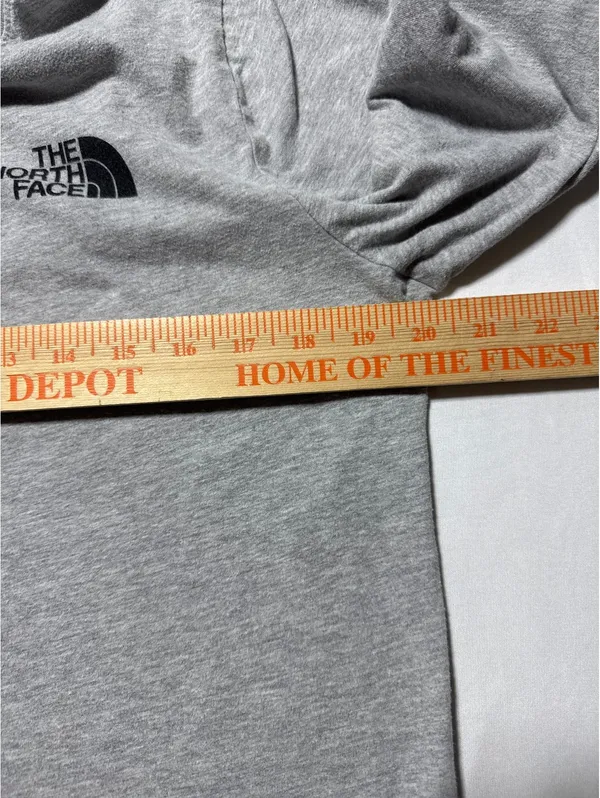 The North Face Women's Long Sleeve Tee - Classic Grey, Size: - Image 4
