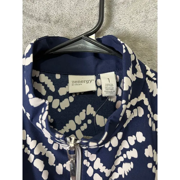 Chicos Zenergy Neema Print Blocked Jacket Midnight Navy Athleisure Size 1 8/10 M - Image 3