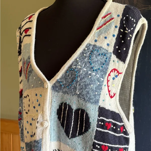 White Stag Beaded Red, White & Blue Heart embroidered Patchwork Sweater Vest SzL - Image 2