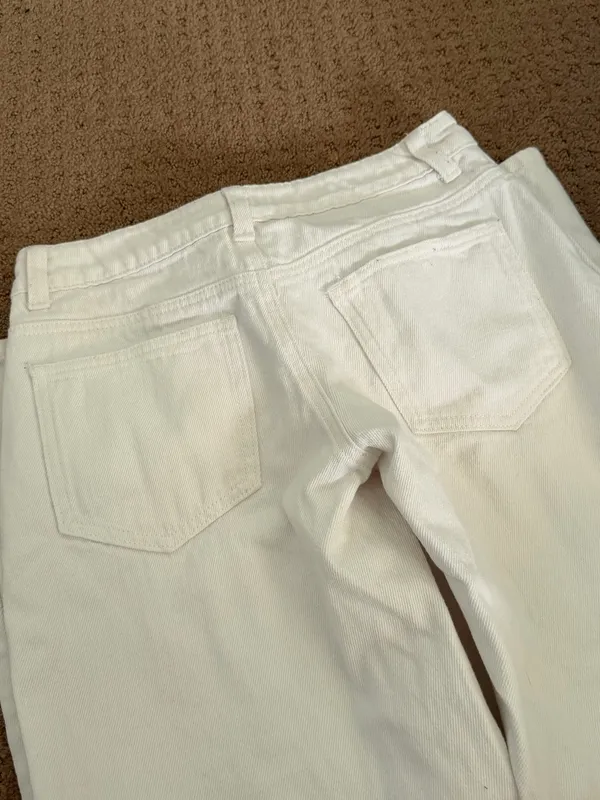 Edikted Petite Jeans Low-Rise - Image 4