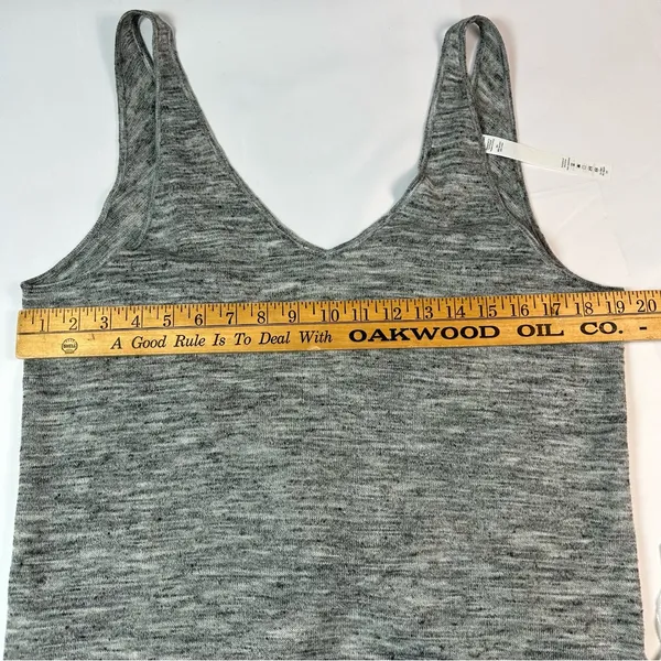 NWT Lululemon Mix and Mingle Tank Heathered Vapor / Melanite Women's Size 12 - Image 7