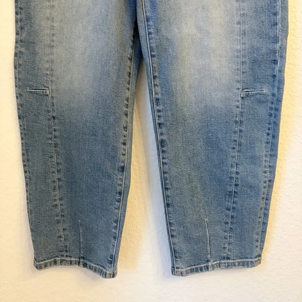 Pistola‎ Eli Barrel Jeans 24 Rhythm Vintage High Rise Arched Cropped Light Wash - Image 4