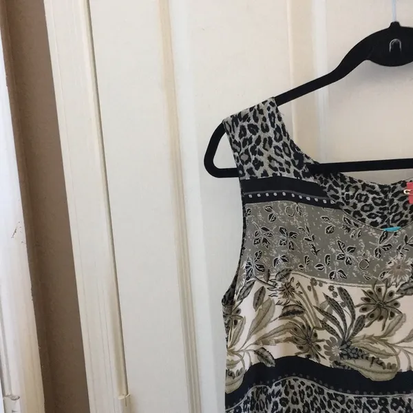 FINAL MARKDOWN Ladies reversible top large - Image 2