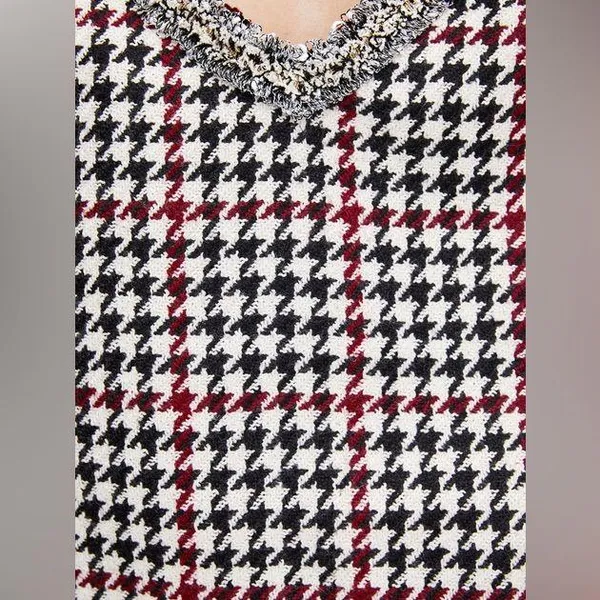 Zara Black and White Houndstooth Camisole with Red Accents. Never worn - Image 7