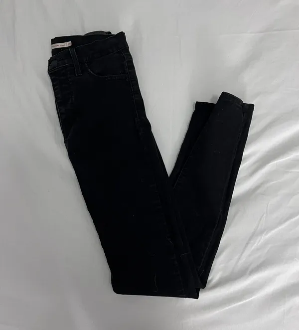 Levi's Black High Rise Super Skinny’s - Image 3
