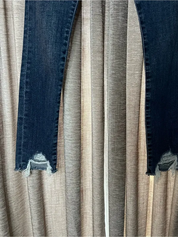 Abercrombie & Fitch Harper Low Rise Ankle Distressed Skinny Jeans Size 25 - Image 4