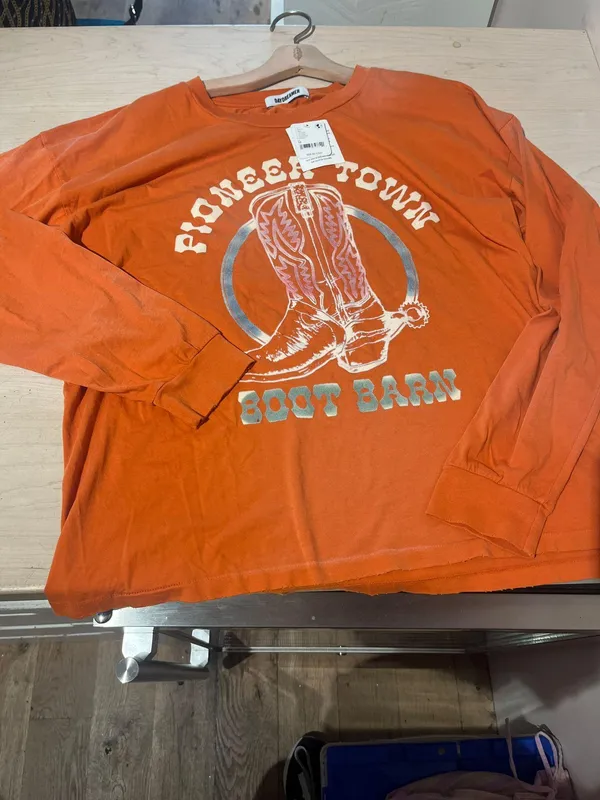Daydreamer Graphic Tee - Image 8