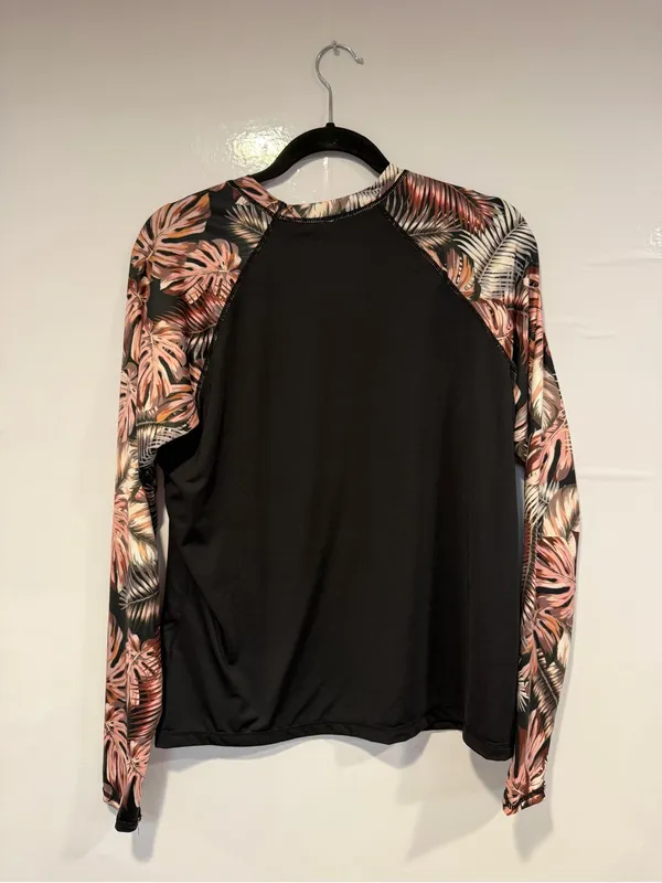 Hurley‎ Black Rash Guard with Pink Tropical Sleeves - Image 3
