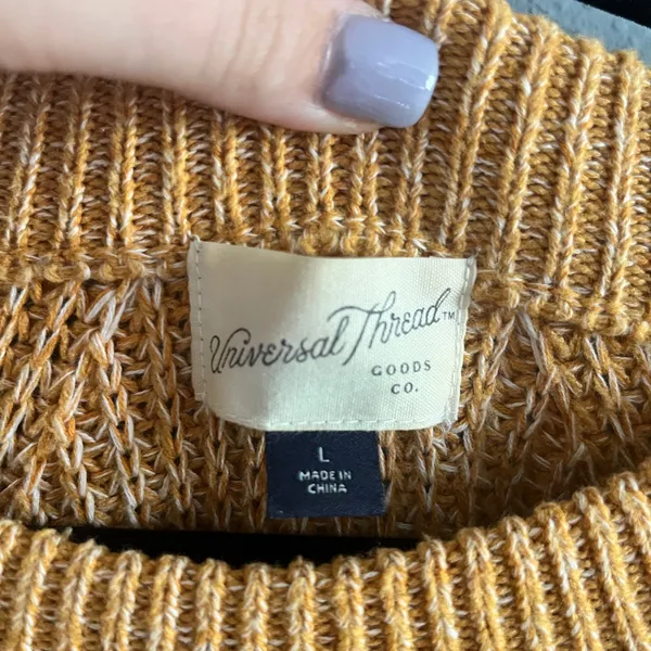 Universal Threads Yellow Crew Neck Sweater with Ribbed Detailing - Image 2
