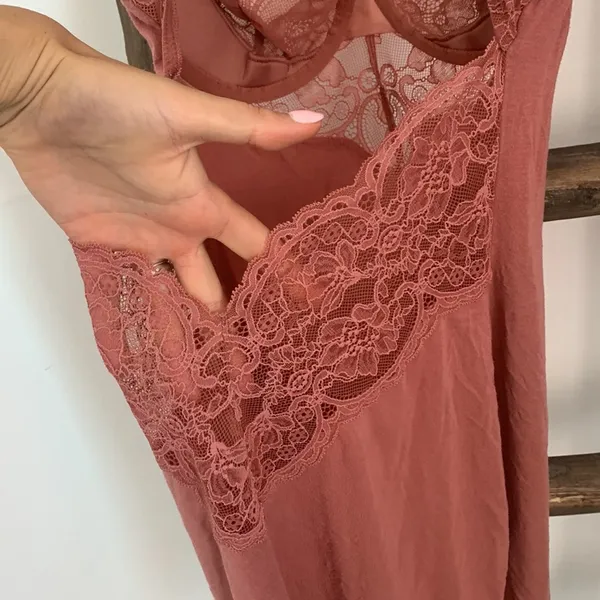 Delicate and soft lace peach pink Victoria’s Secret Slip Dress / Size XS - Image 5
