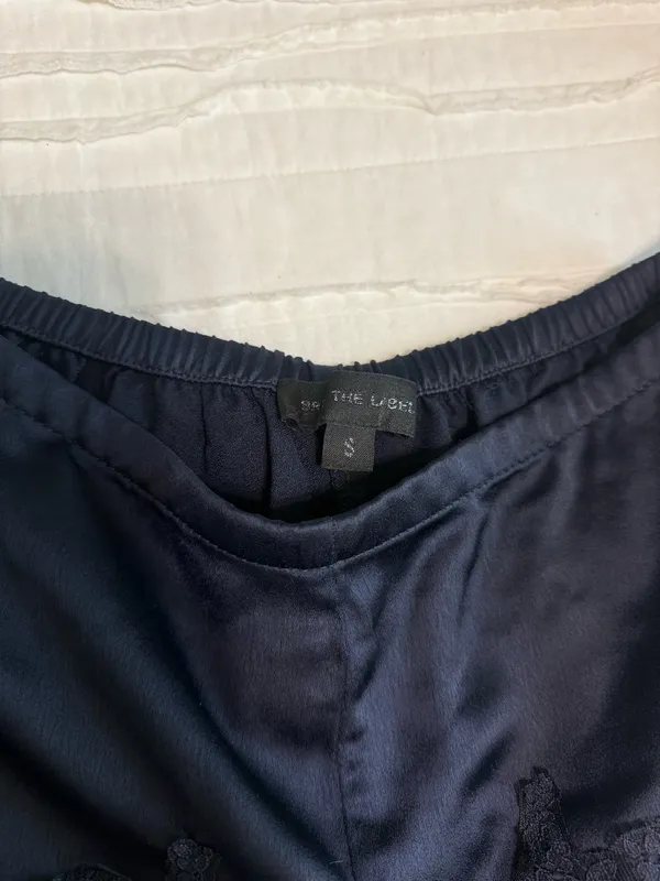 Navy lace Mini Shorts Blue - Image 3
