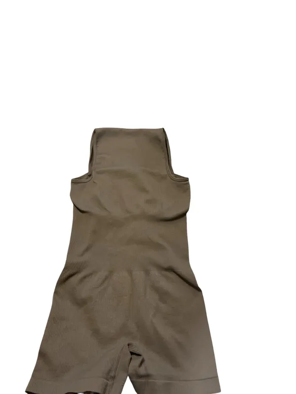 OQQ, this is a seamless ribbed yoga romper (often called a "biker short - Image 2