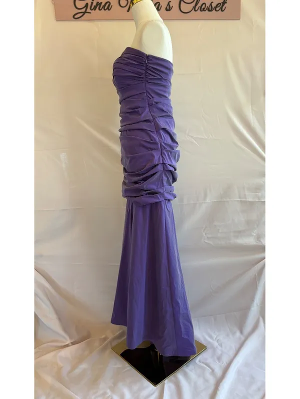 Theia Strapless Purple Evening Gown Dress Size 8 Ruched Bodice and Skirt - Image 4