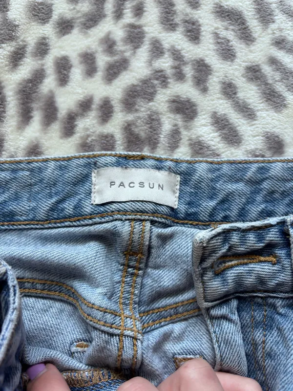 PacSun 90s Boyfriend Jeans Ripped - Image 5