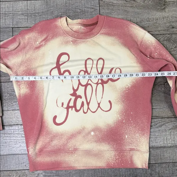 Lululemon Athletica Pink and Cream 'Hello Fall' Sweatshirt - Image 4