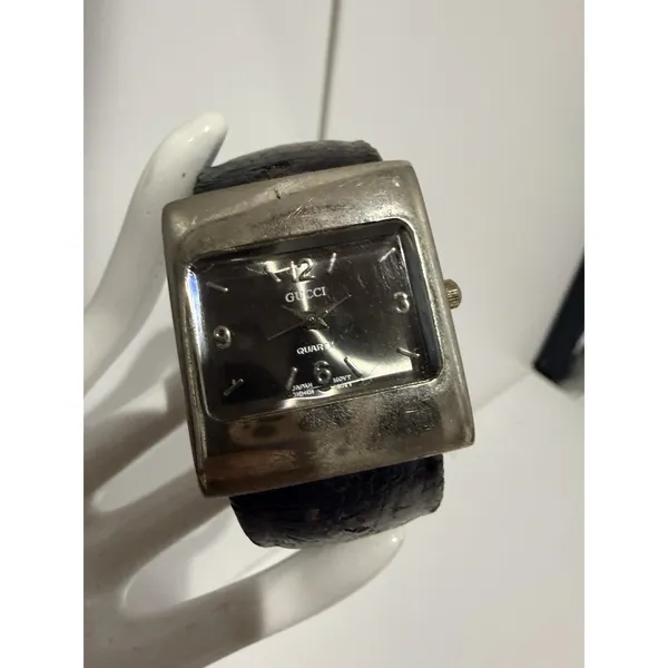 Vintage 1990s Gucci 7800 Black‎ Leather Cuff Watch Needs New Cuff & Battery - Image 8