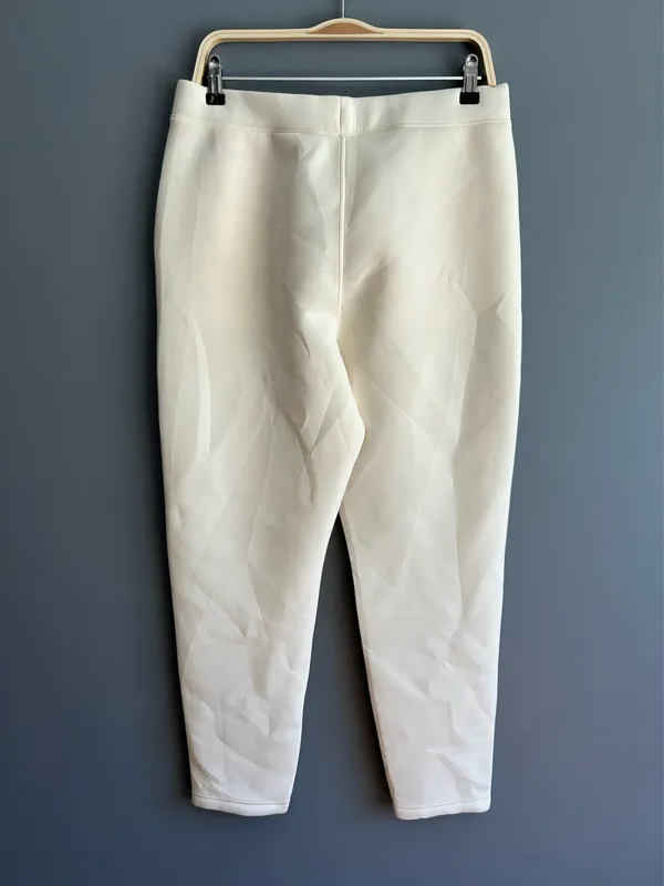 Uniqlo cream sweatpants  - Image 5