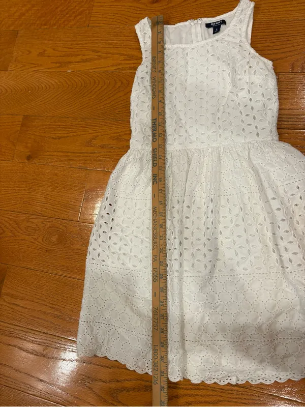 Old Navy White Eyelet Fit & Flare Dress Size 0 Bridal Shower Summer - Image 4