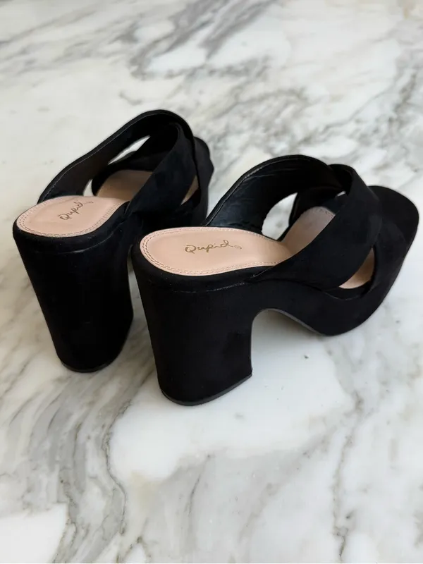 Qupid Black Faux Suede Crisscross Platform Slide Sandals • Sz 8.5 - Image 5