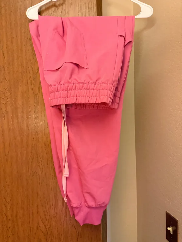 FIGS Scrubs - Image 2
