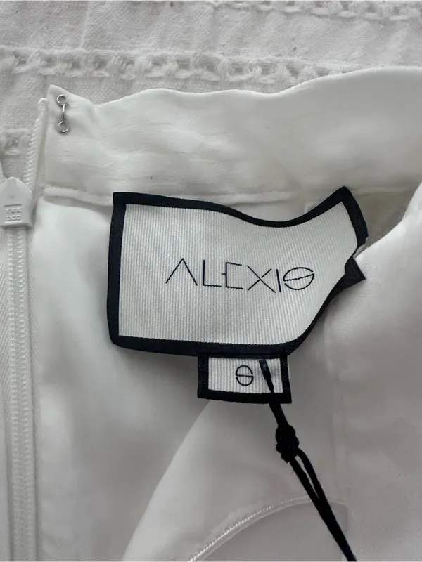 Alexis Lindon Dress White - Image 6