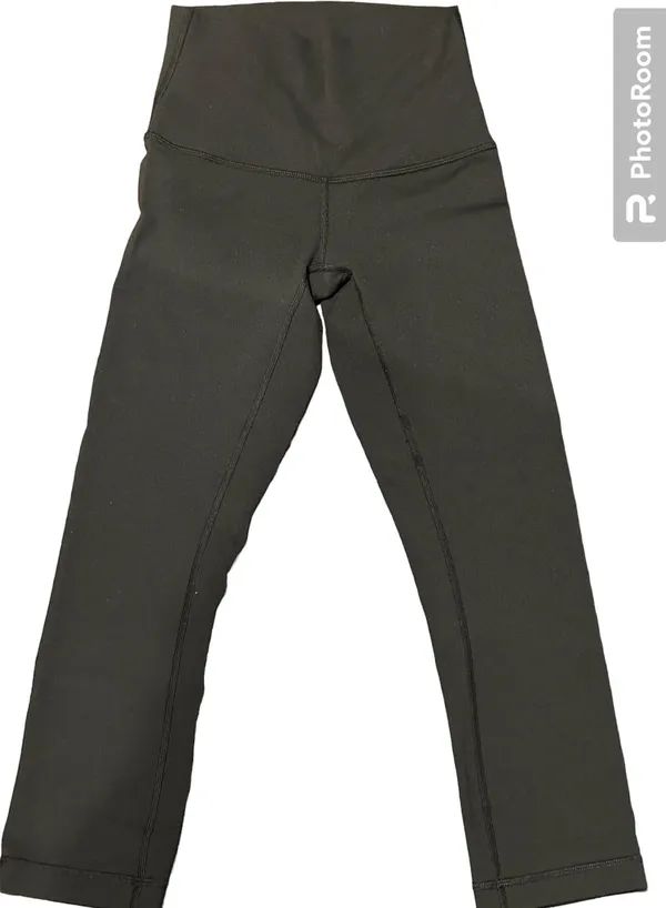 Lululemon Wunder Under black leggings 21” size 4 thick material - Image 4
