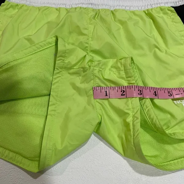 The North Face Women’s Green Running Shorts Size Medium Hydrenaline Athletic - Image 6