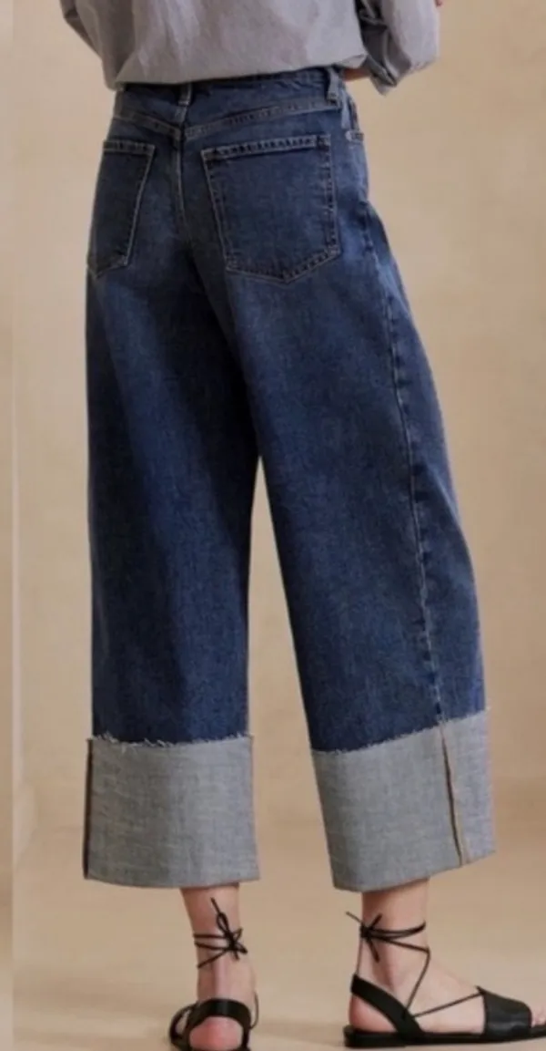 Banana Republic Jeans Womens Medium Wash Blue Hi Rise Wide Leg Crop Cuffed - Image 2